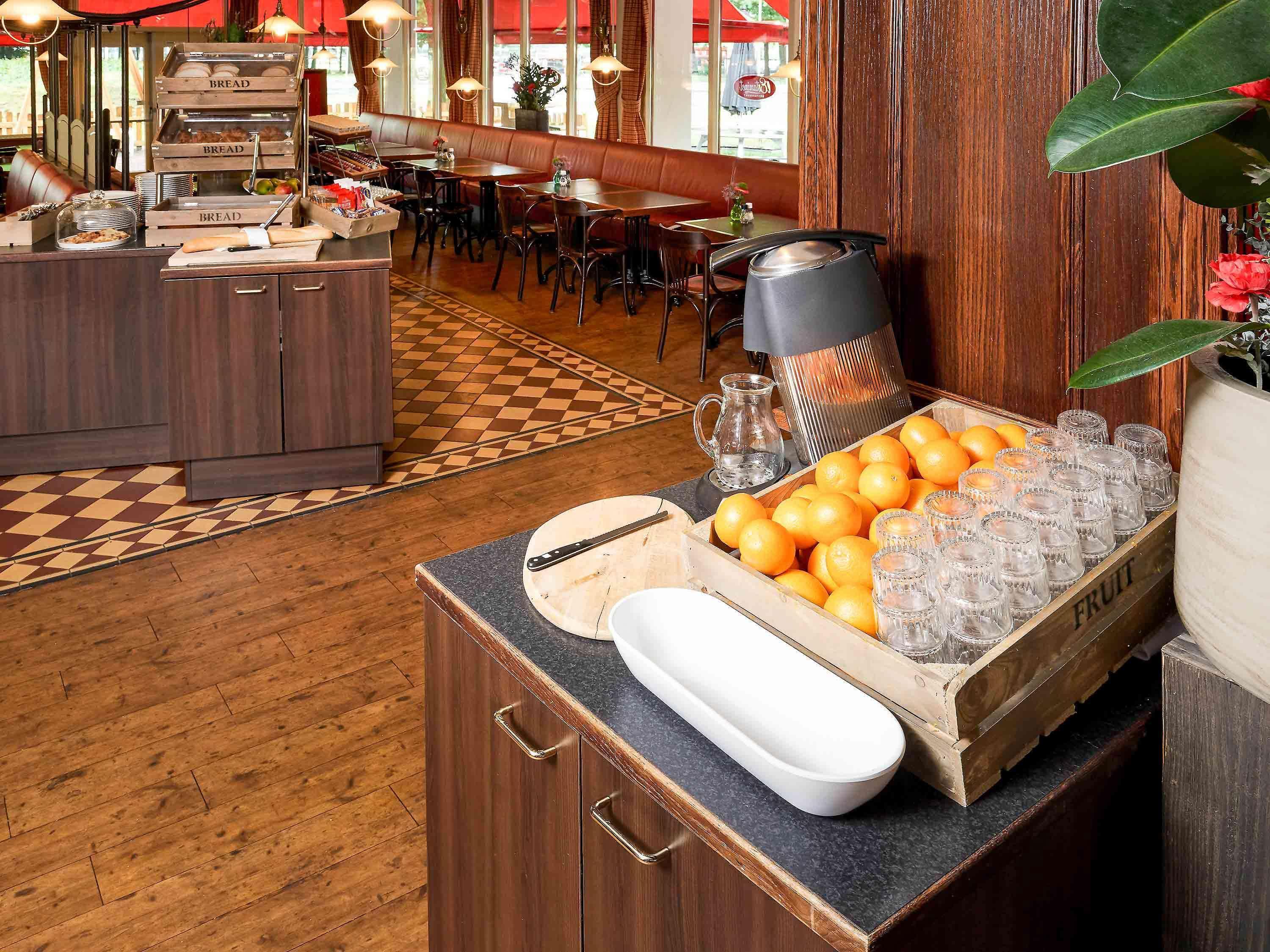 Ibis Tilburg Hotel Eksteriør billede