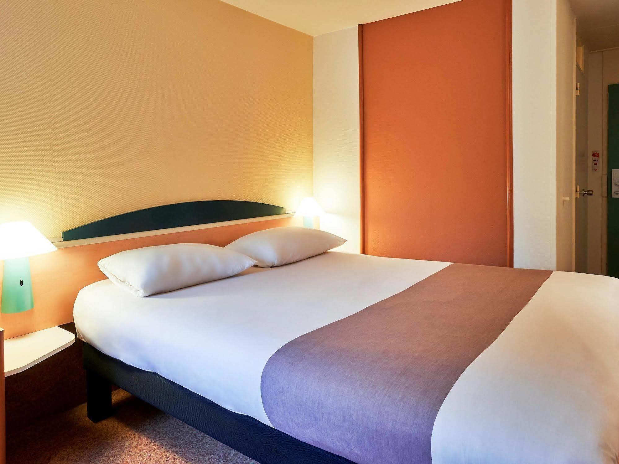 Ibis Tilburg Hotel Eksteriør billede
